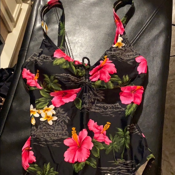 FLORAL WHOLE PIECE SWIMSUIT - Picture 2 of 7